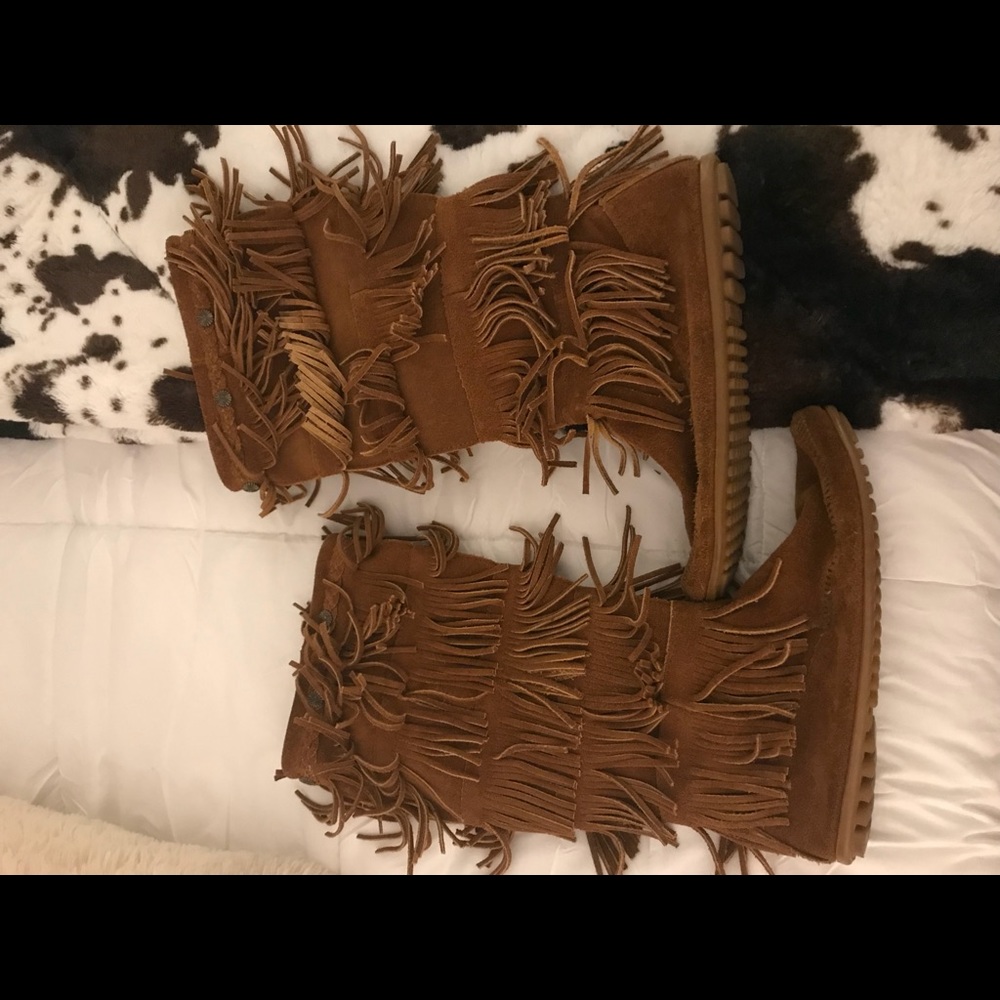 Tall fringe Minnetonka boots